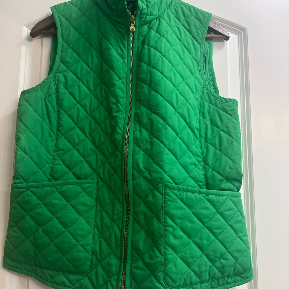 Ralph Lauren- women’s quilted vest- Kelly green color. Size M